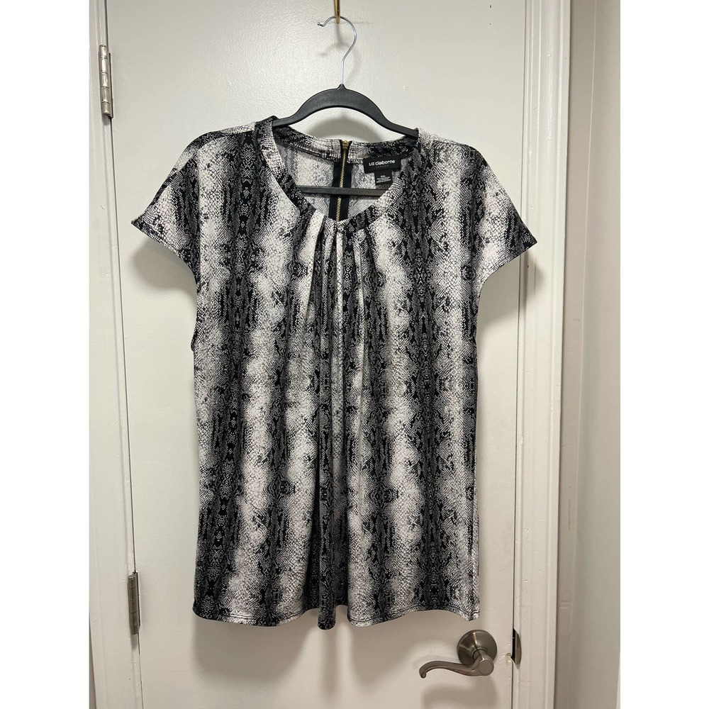 *Liz Claiborne Black/White Blouse